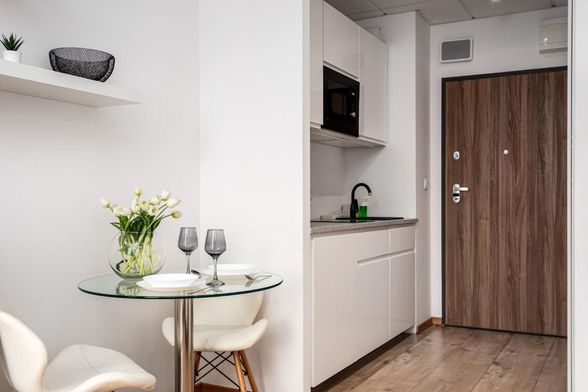 Prymasa Tysiaclecia 83A Free Garage By Perfect Apart Varsóvia Exterior foto